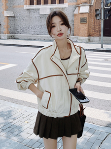 2025春秋季新款韩版流行短款棒球服外套女设计感撞色休闲夹克上衣图片