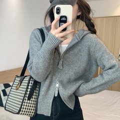 灰色拉链外套连帽针织开衫女秋冬ins韩版洋气内搭短款毛衣打底衫