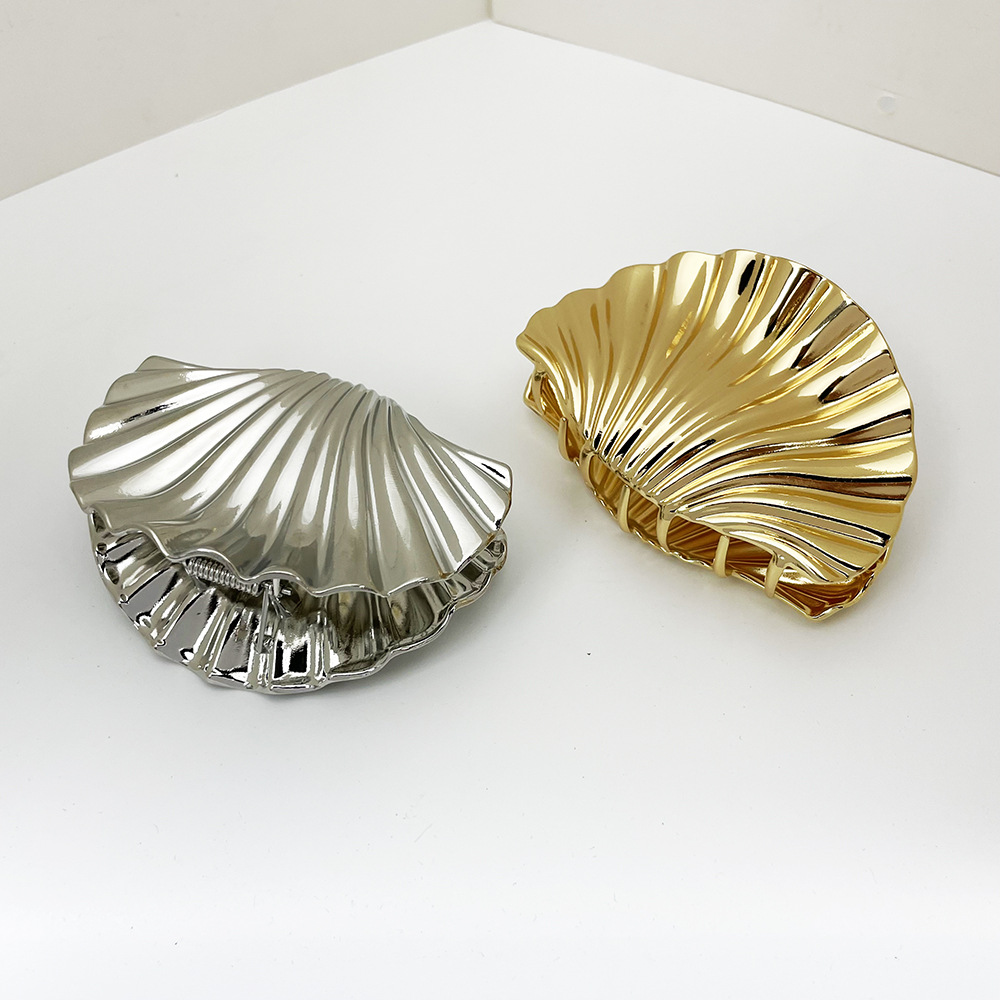 欧美风大号贝壳抓夹立体感后脑勺盘发合金鲨鱼夹气质高级感发夹女