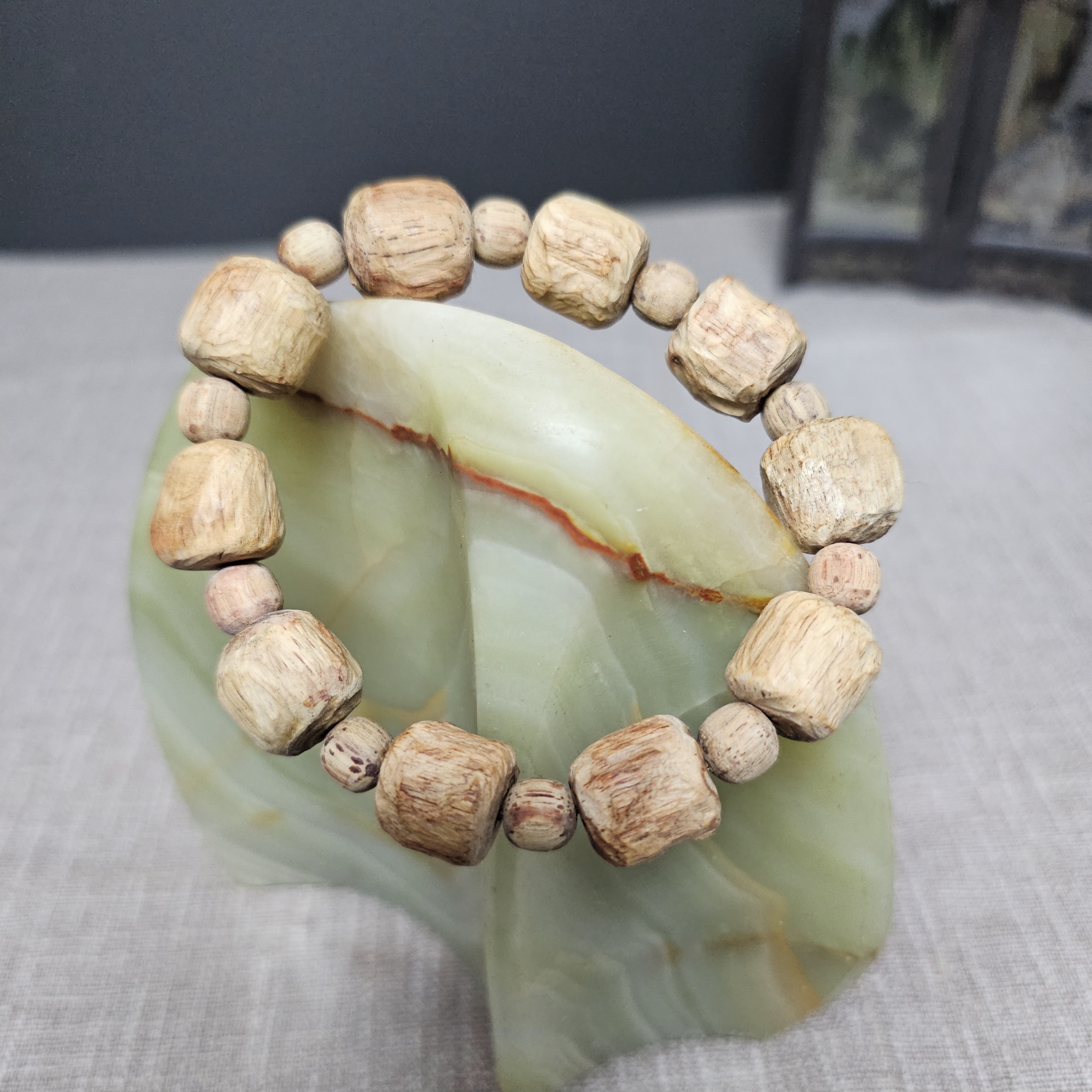 海南降真香级品帝王香白油手串随行稀有材质收藏香气浓郁奶香赠粉