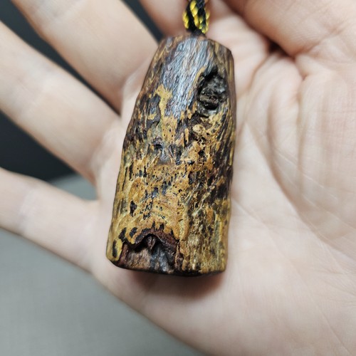 海南降真香黄金甲黄药膜吊坠手玩帝王香气醇厚原料大叶兰花奶香