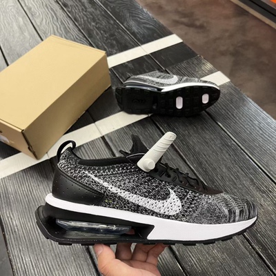 Nike编织气垫缓震透气跑步鞋