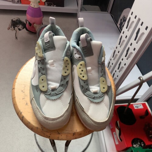 Nike/耐克    正品断码株洲仓dm9922-105下单前阅读详情页5555