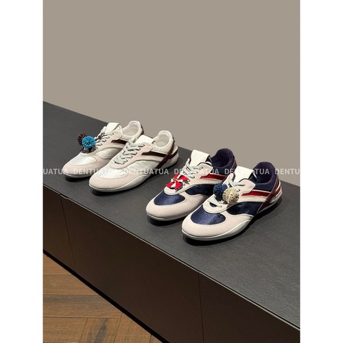 DENTUATUA 复古运动风！ 25ss 张元英同款拼色装饰扣阿甘德训鞋女