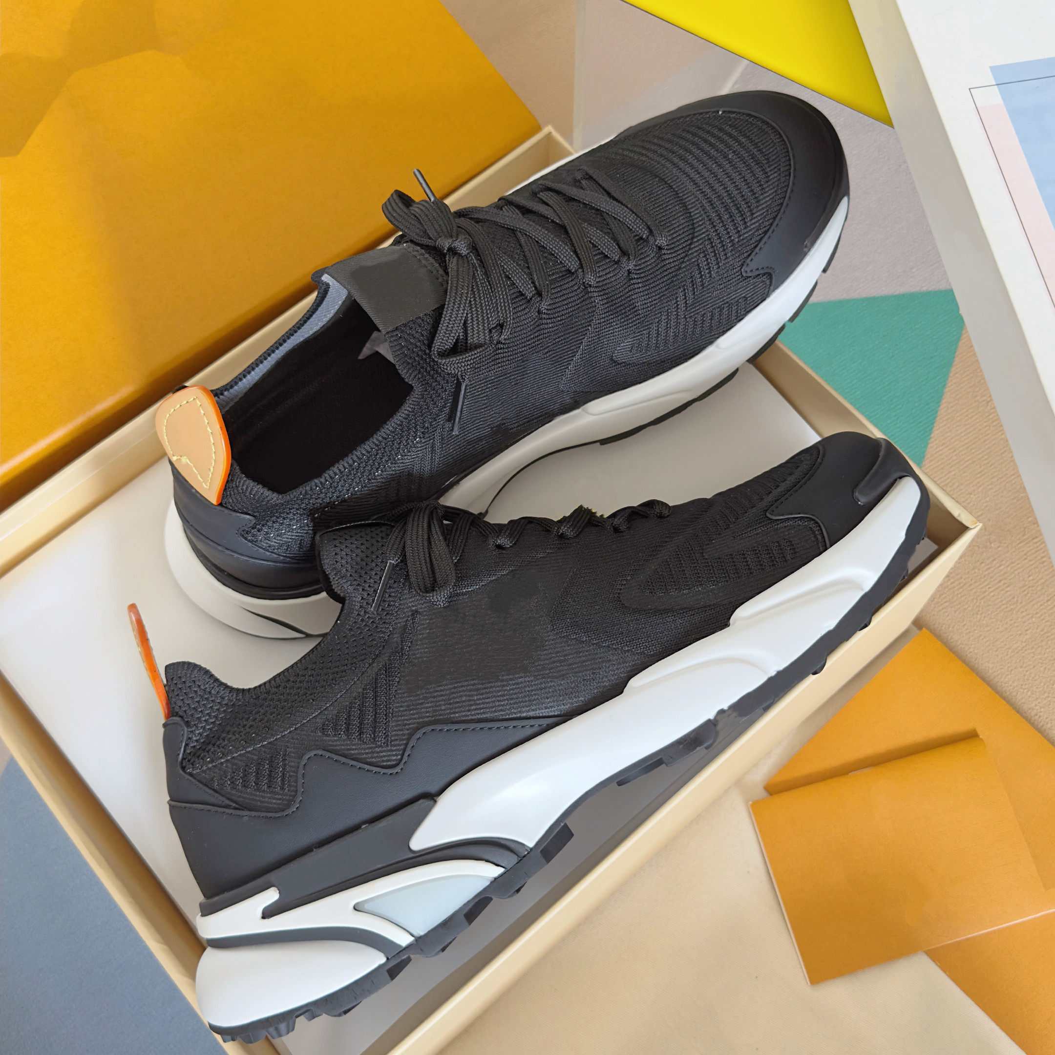 顶版 尖货 新款休闲厚底透气面包鞋时尚板鞋男小肥丁鞋