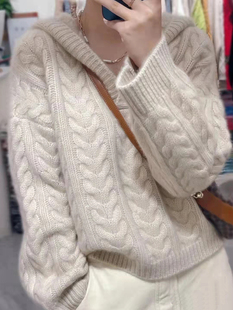 秋冬新款连帽针织加厚套头毛衣落肩羊绒衫女扭花帽衫打底纯羊毛衫