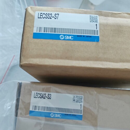 打包处理:原装正品SMC伺服驱动器一台LECSS2-S7 ~议价