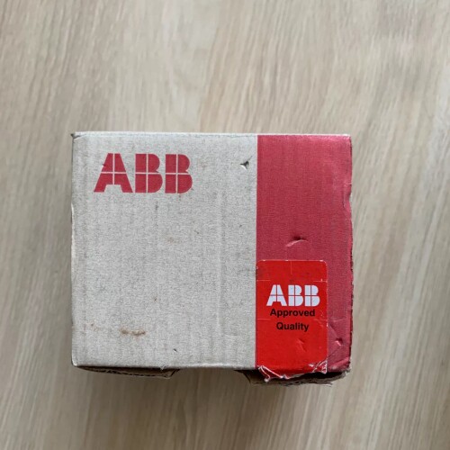 ABB模块PM582 A7 1SAP140200R0201 ~议价