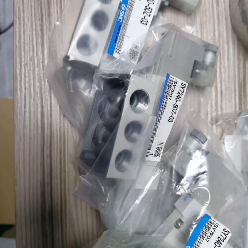 SMC电磁阀 SY7240-5DZ-03，原装正品实物图 ~议价