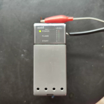 azbiI山武FRS100C300-2火焰燃烧器控制器 ~议价