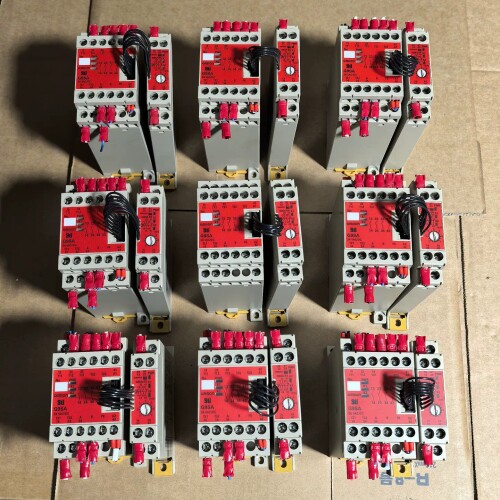 欧姆龙安全继电器G9SA-301 带延时拓展模块G9SA-E ~议价