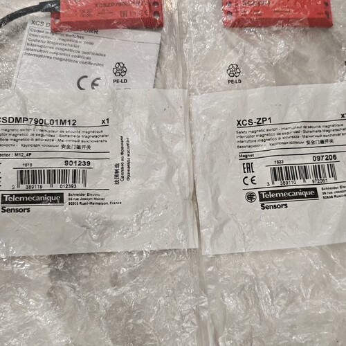 施耐德XCSDMP790L01M12编码磁性安全门感应开关 ~议价