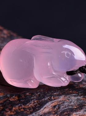 粉水晶吊坠属兔本命年吊坠护岁生肖吉祥物饰品兔形兔子饰物项链