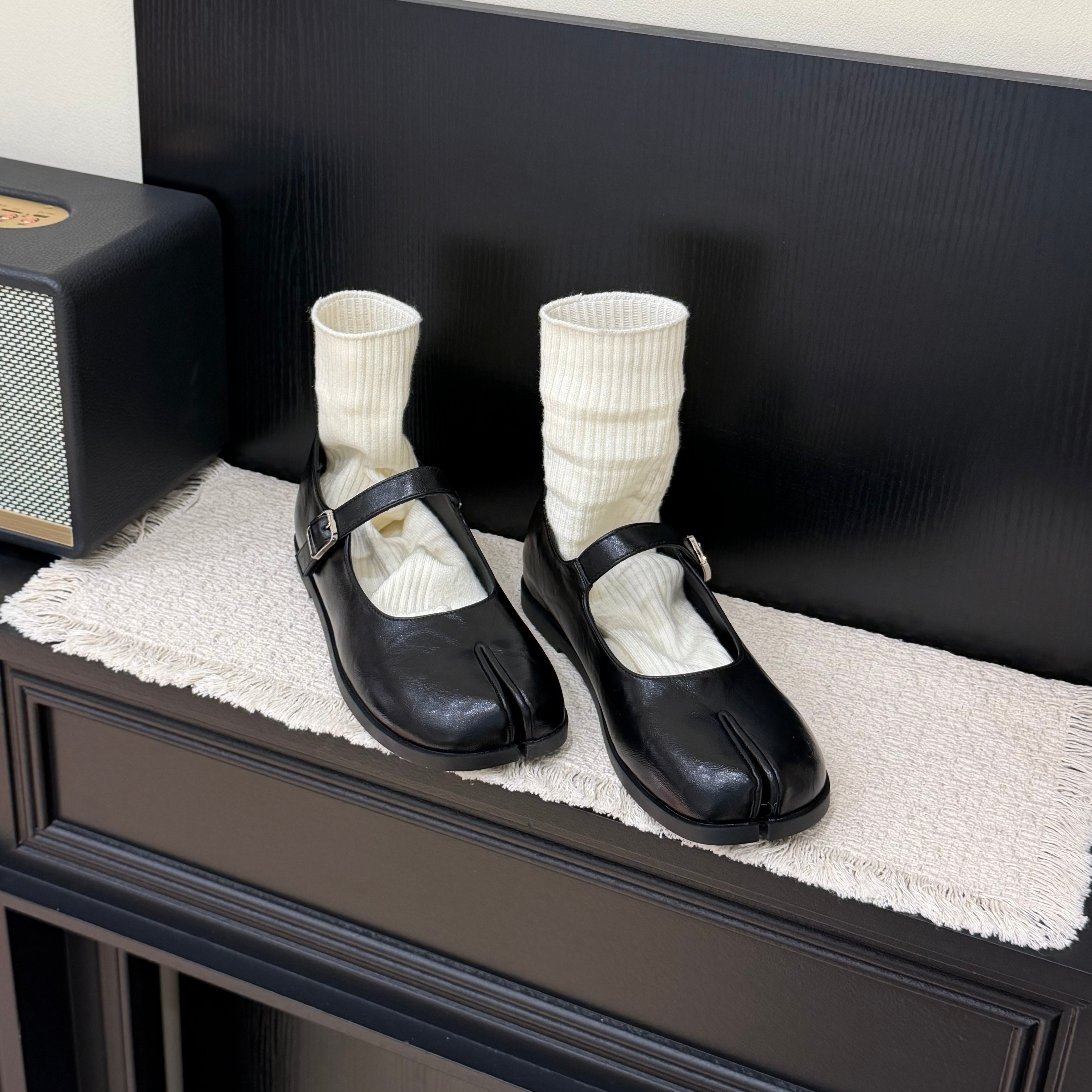 兜小兜韩版真皮分趾猪脚鞋甜酷复古软底玛丽珍日系平底浅口单鞋,女鞋,浅口单鞋,淘宝优惠券,粉丝福利购,淘宝优惠卷