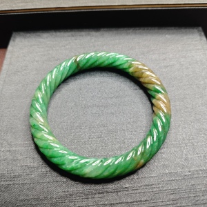 老坑料子复古圆条南阳独玉宋美龄同款翠绿麻花手镯 圈口约63mm