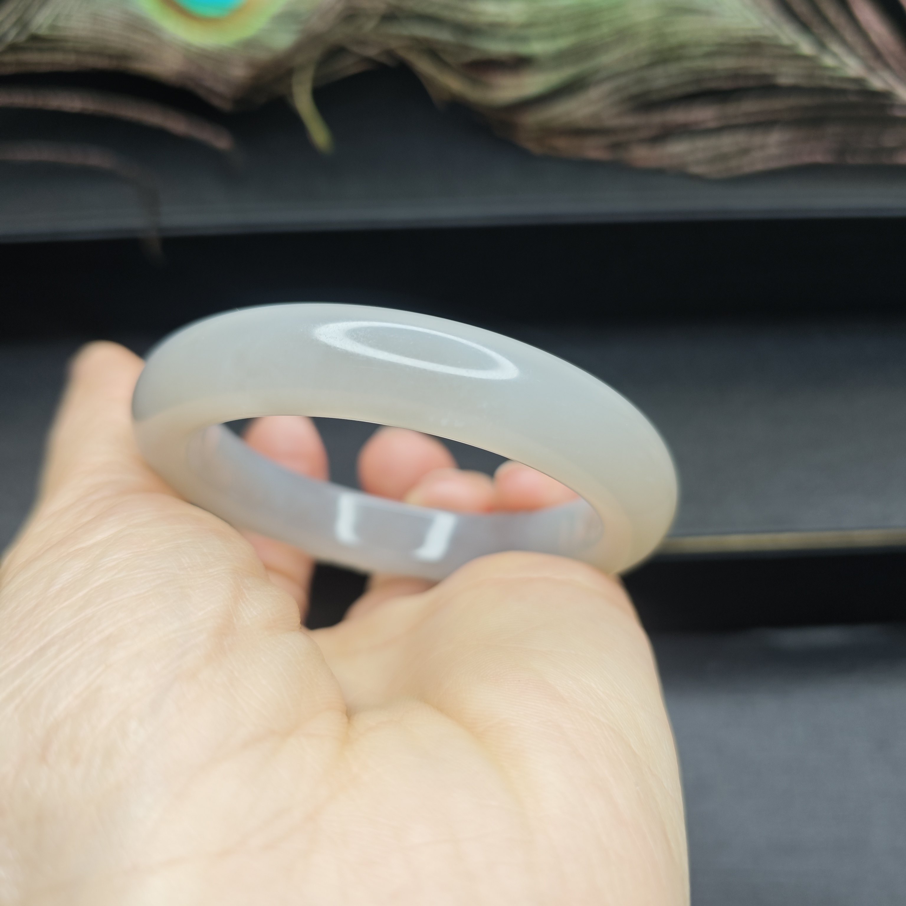 天然新疆和田玉烟紫手镯藕粉女款荷花玉石镯子送妈妈礼物54圈口