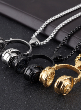 欧美时尚摇滚风格钛钢男霸气吊坠