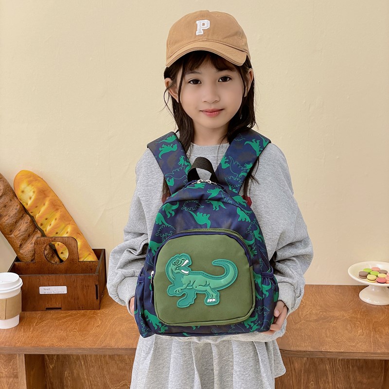 儿童双肩包女孩小学生轻便减负护脊书包可爱卡通大容量出游背包