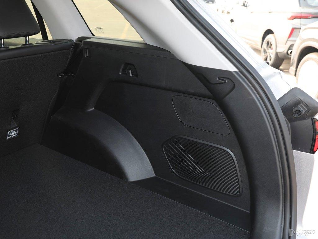 不占空间原位隐藏木制音箱