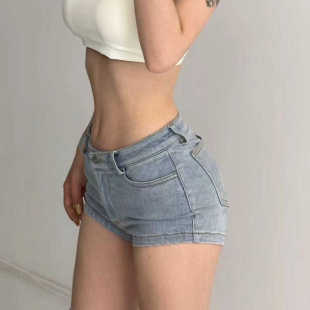 自带丰胯垫~丰跨提臀辣妹低腰牛仔超短裤女夏季新款性感浅色短裤