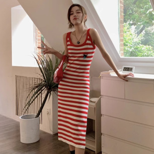 2025夏季 韩系女装 设计感爱心镂空t恤红色条纹吊带裙显瘦洋气裙子