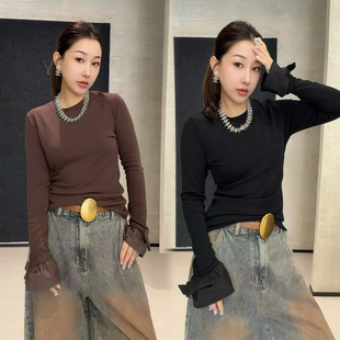 2026秋季新款黑色长袖T恤女设计感小众蝴蝶结袖口修身显瘦打底衫