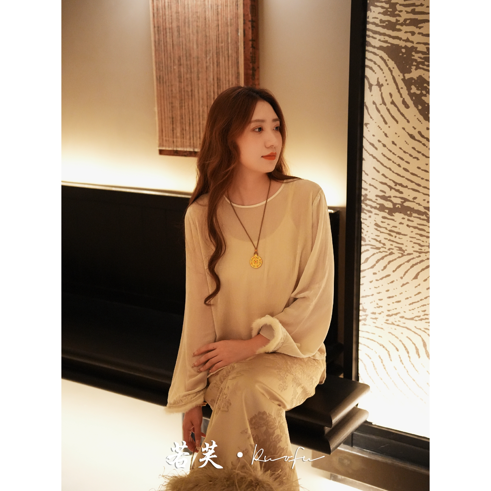 若芙｜【金阙云澜】真丝丝绒袖口水貂毛衬衫长袖宽松内搭上衣