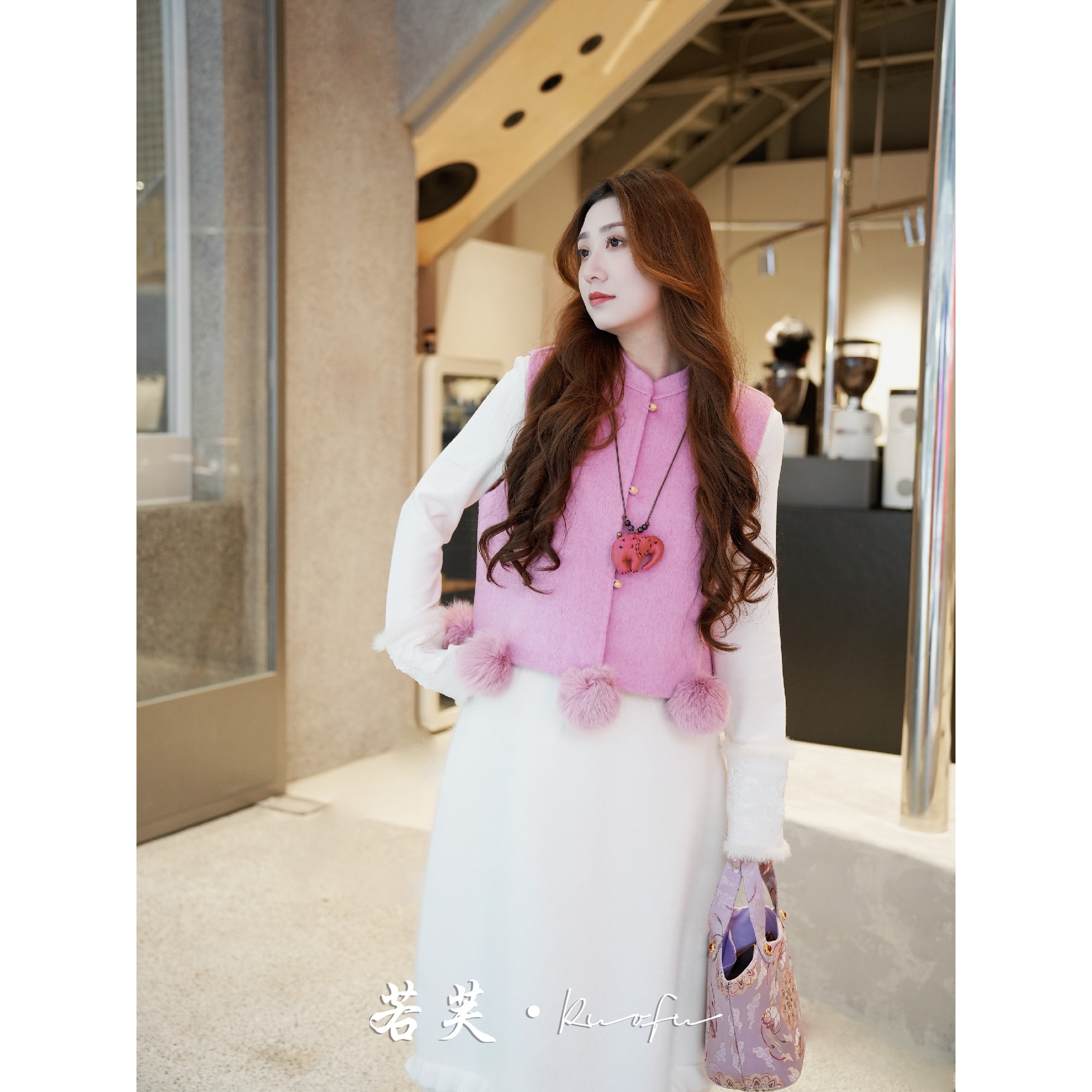 若芙｜【蜜桃派】显白新年粉色羊驼绒绵羊毛双面呢狐狸毛球马甲,女装/女士精品,上衣,淘宝优惠券,粉丝福利购,淘宝优惠卷