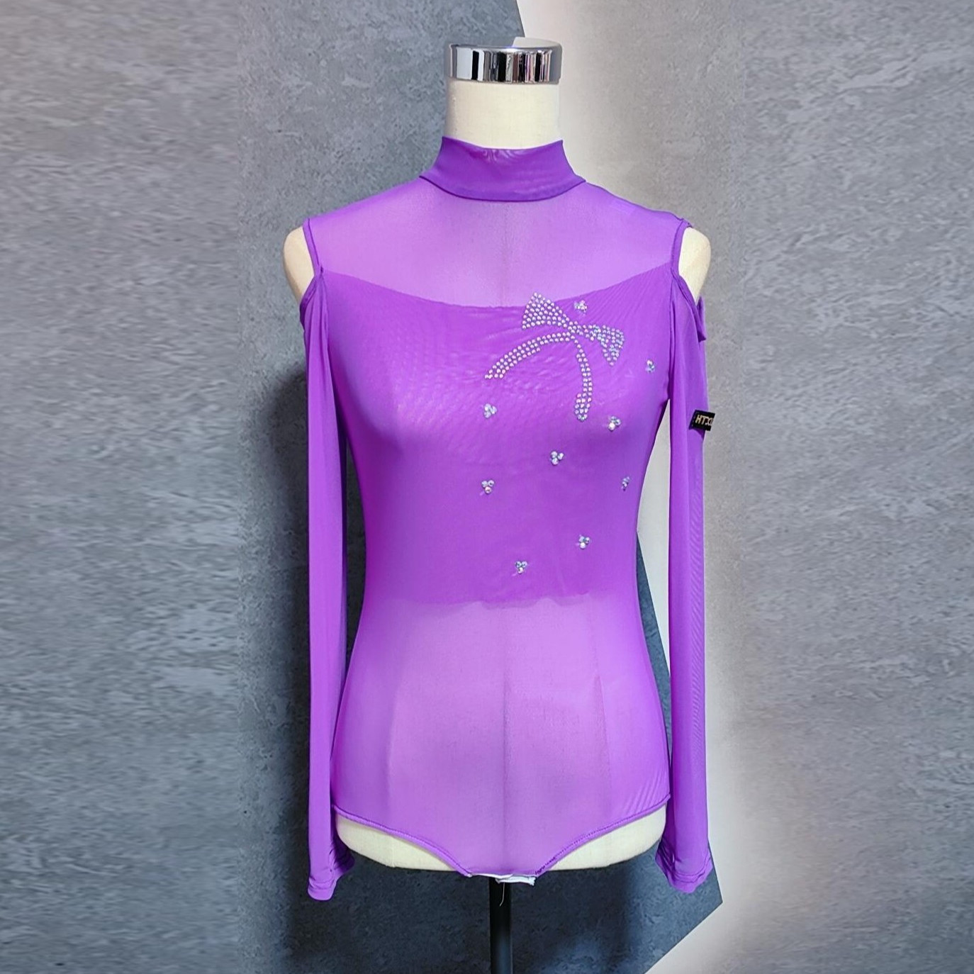 【浩婷雪娟】高领肩部镂空蝴蝶结亮钻后飘带勾指连体衫