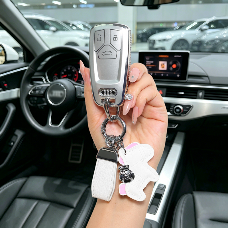 适用于26款奥迪A4L钥匙套女Q5L高档s4/s5车A5L包A6L壳A7L a8 q7扣