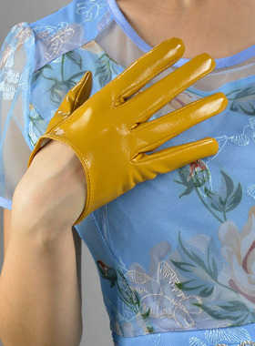 16cm紧身PU皮革手套女姜黄色超短漏背亮漆皮朋克洁癖拍照走秀cos