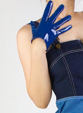 超短款漆皮手套16cm分指青年仿皮pu时尚芭莎服饰配饰深蓝色摄影