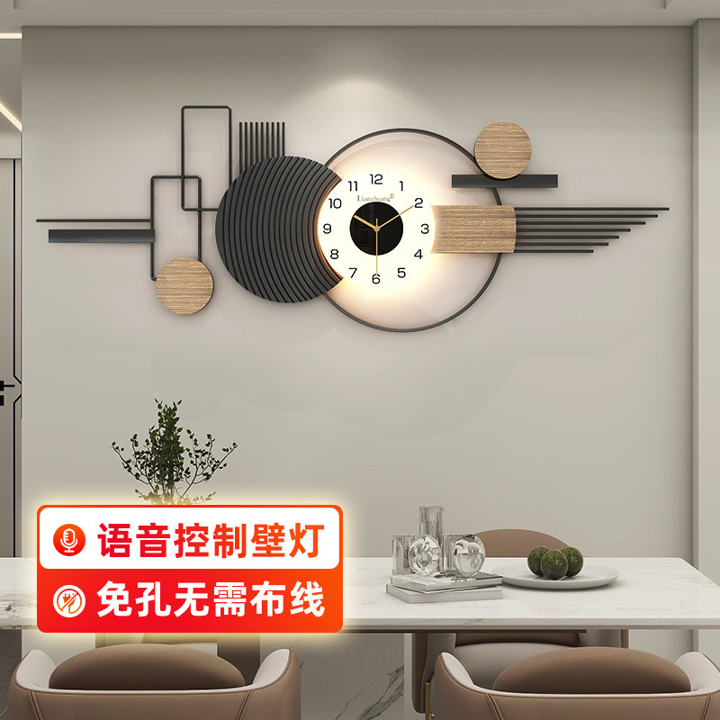 客厅艺术挂钟2025新款餐桌装饰创意钟表现代简约大气时钟挂墙高端