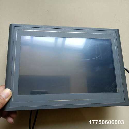 触摸屏Q8-702T