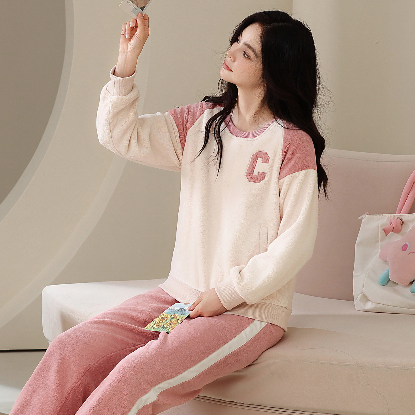 睡衣冬季女款珊瑚绒加厚加绒长袖大码套头法兰绒家居服套装可外穿