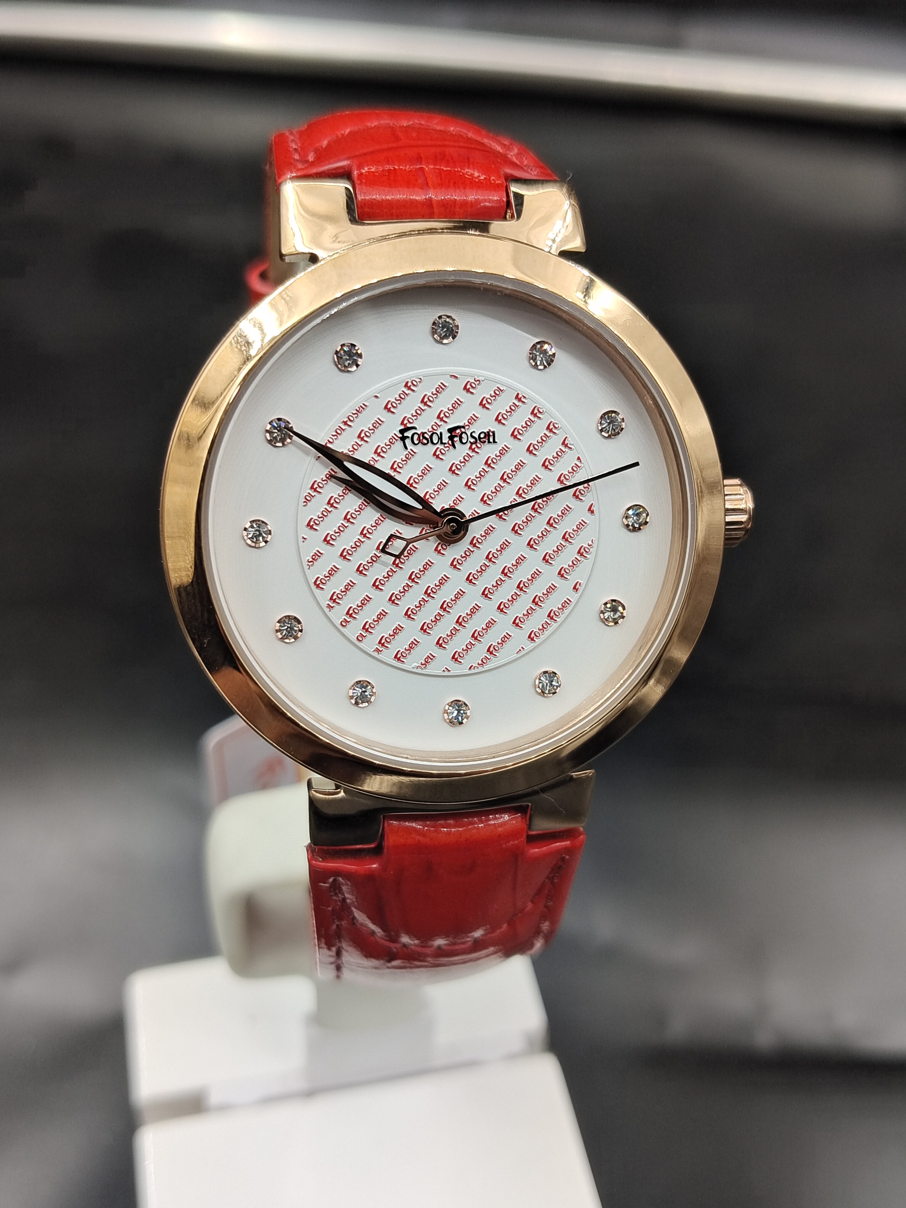 香港芙索fosol女装38mm8083L大盘石英表