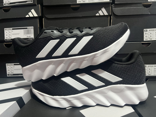 adidas 阿迪达斯男女鞋 Switch Move 耐磨运动体测跑步鞋ID5253