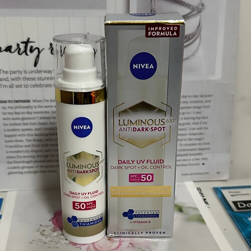 现货英版NIVEA妮维雅LUMINOUS630焕白防护保湿日乳40毫升改善暗沉