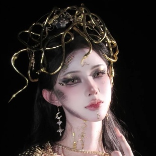 蛇年妆造美杜莎古希腊金蛇盘绕创意发饰小众发箍头饰项链款配饰
