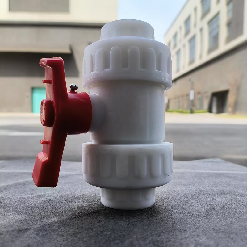 白色塑料手柄开关球阀