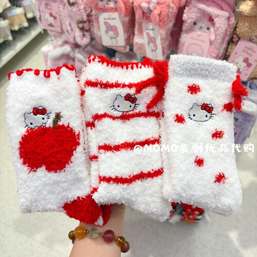 miniso名创优品Hellokitty圣诞节居家袜可爱卡通凯蒂猫毛绒地板袜