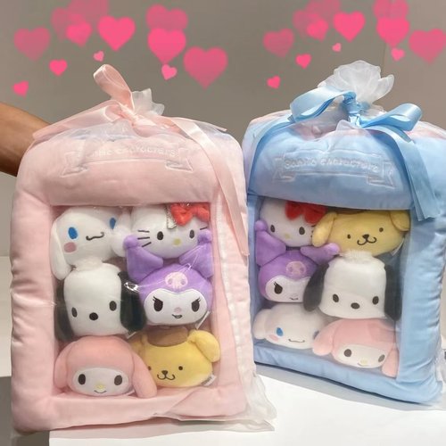 名创优品三丽鸥创意抱枕