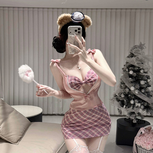 蜜桃小熊*粉色日系纯欲格纹睡裙