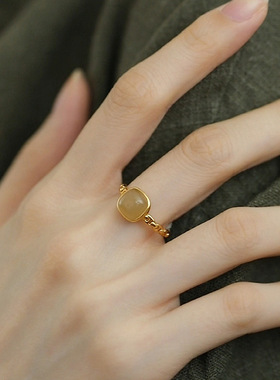 v金材质不掉色和田糖玉戒指女2024新款精致温柔方糖气质指环