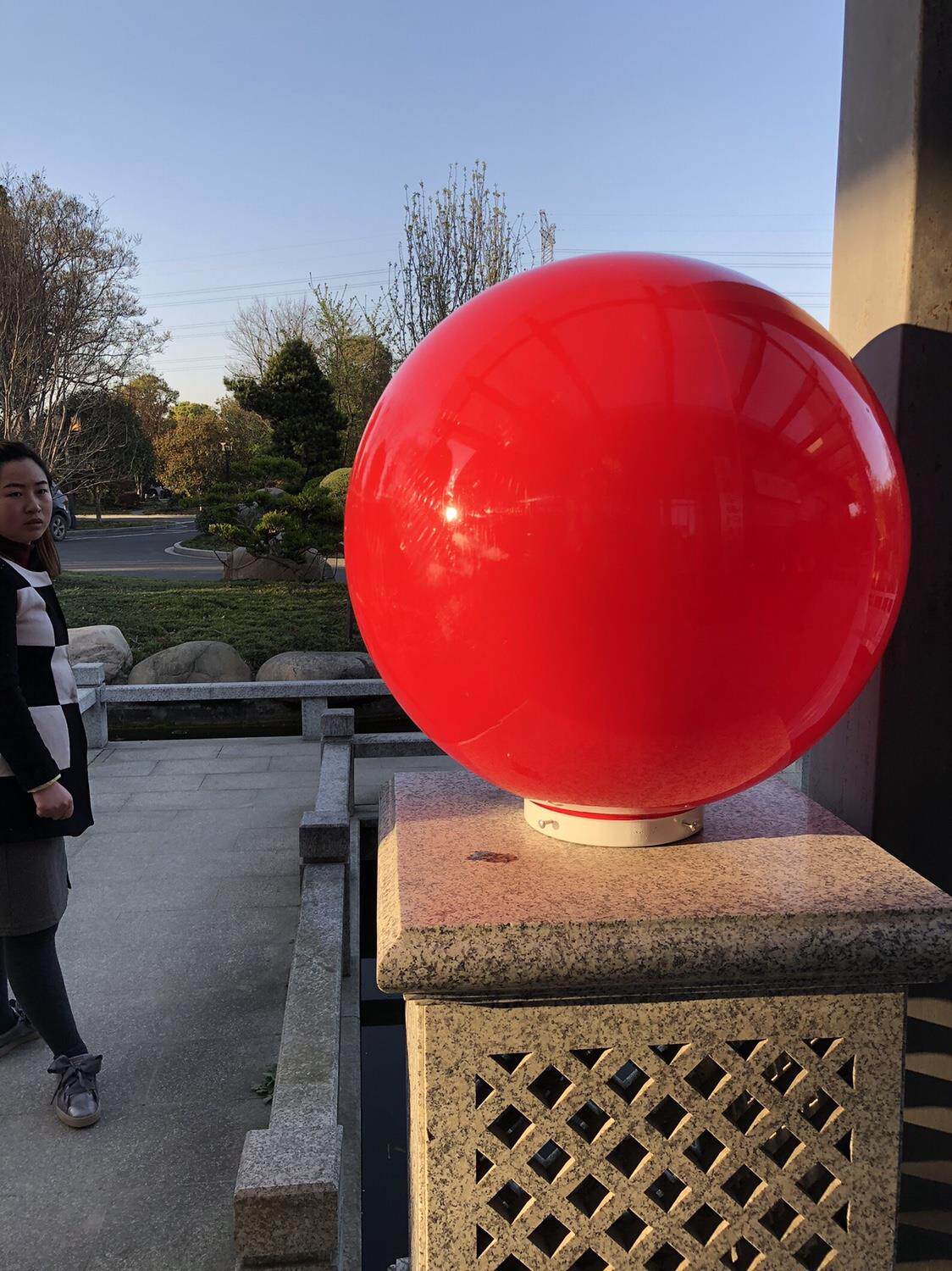 大门灯红色能球形头柱灯红球围墙阳红光灯led圆球户外防水太光控