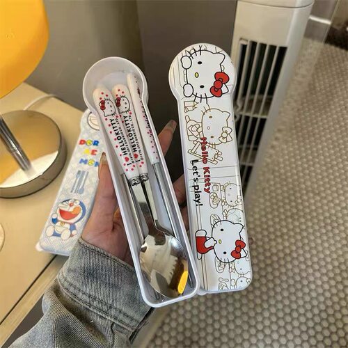 KT猫小挂件餐具组不锈钢筷子勺子叉子学生套装可爱三件套卡通便携