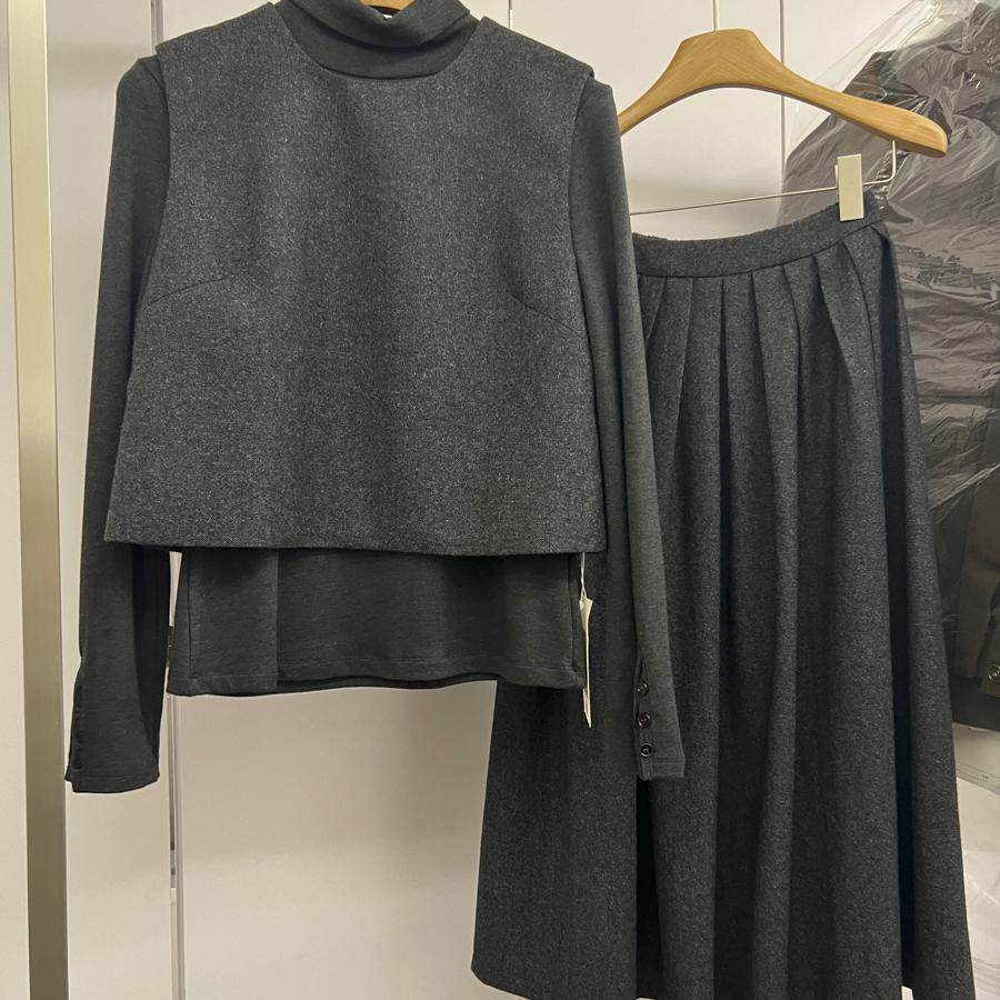 高端现货2024秋冬新款内搭打底T恤马甲a字半身裙时尚套装女三件套,女装/女士精品,时尚套装,淘宝优惠券,粉丝福利购,淘宝优惠卷