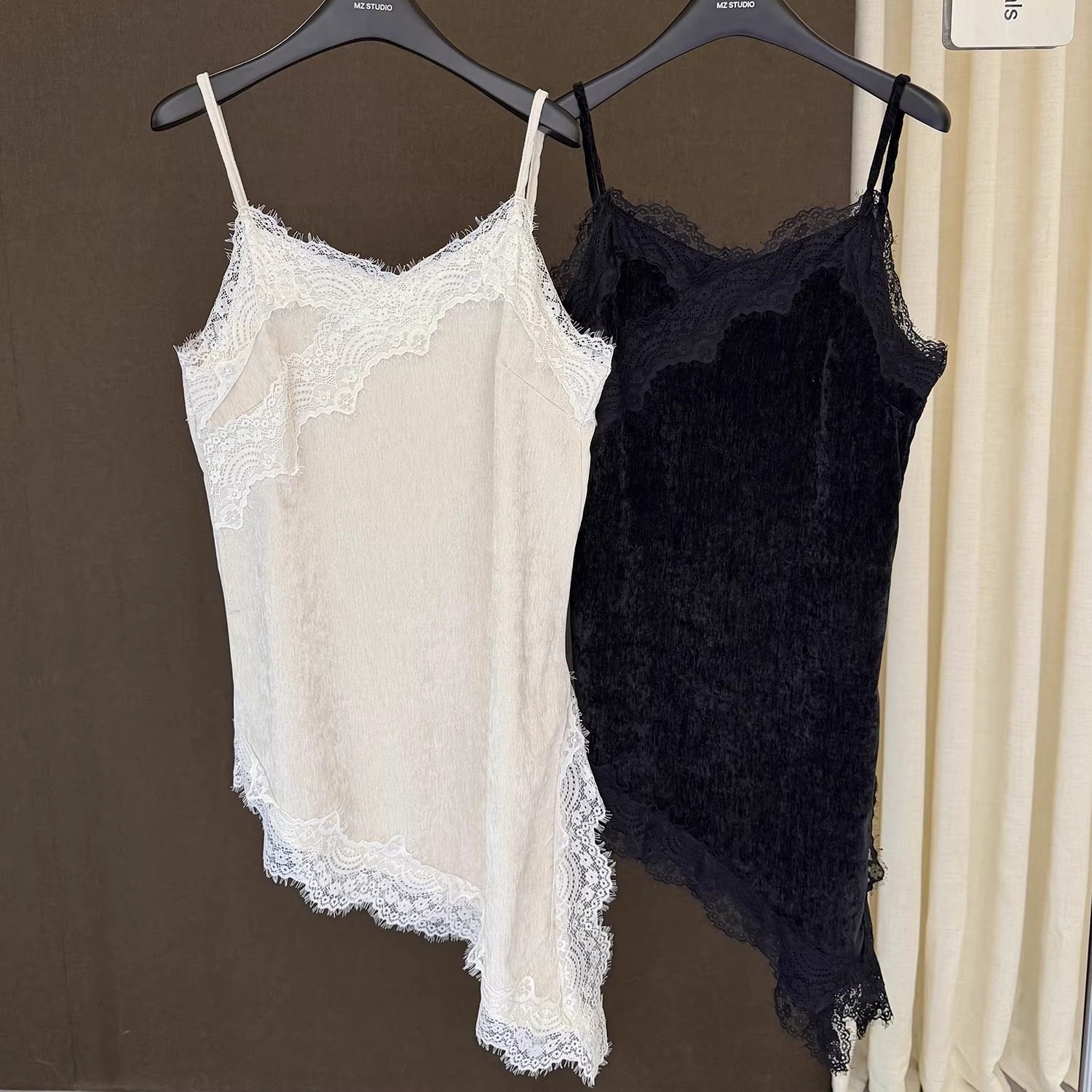 高端欧货冬季新款蕾丝拼接侧开叉不规则丝绒可调节吊带连衣裙女,女装/女士精品,背心吊带,淘宝优惠券,粉丝福利购,淘宝优惠卷