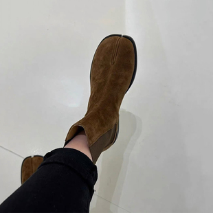 2025秋冬新款 猪蹄分趾短靴女圆头百搭粗跟切尔西靴真皮瘦瘦靴 韩版