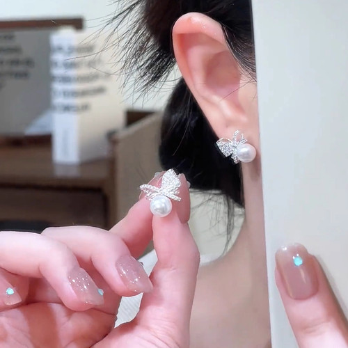 奥特莱斯清仓专柜特价撤柜法式锆石蝴蝶结珍珠耳钉outlets女配饰